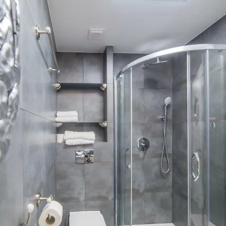 617 W Polonia * Kołobrzeg