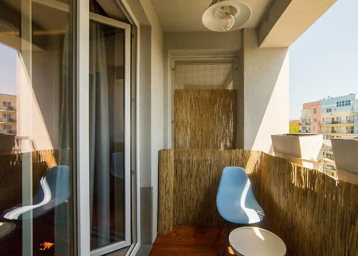 617 W Polonia Lejlighed *