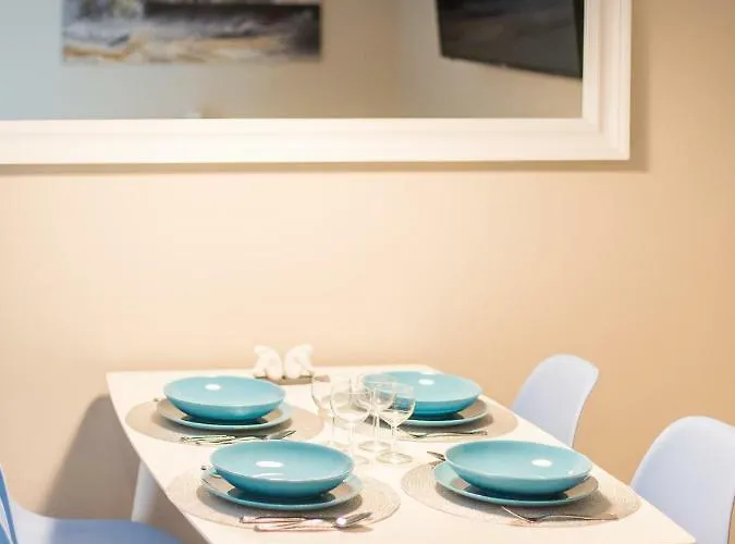 617 W Polonia Lejlighed *